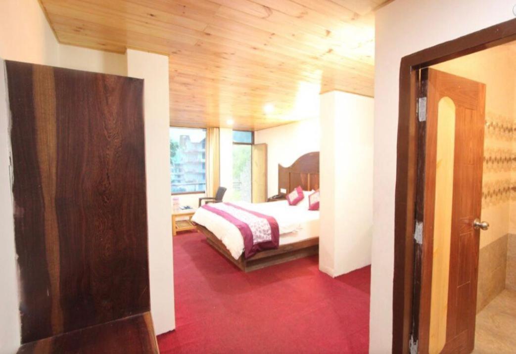 Hotel Devlok Inn 马拉里 外观 照片