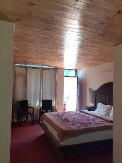 Hotel Devlok Inn 马拉里 外观 照片